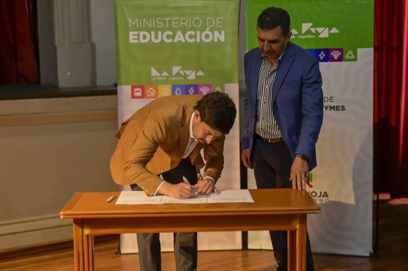 Banco Rioja: convenio de cooperación, gamificación e información práctica para  juventudes